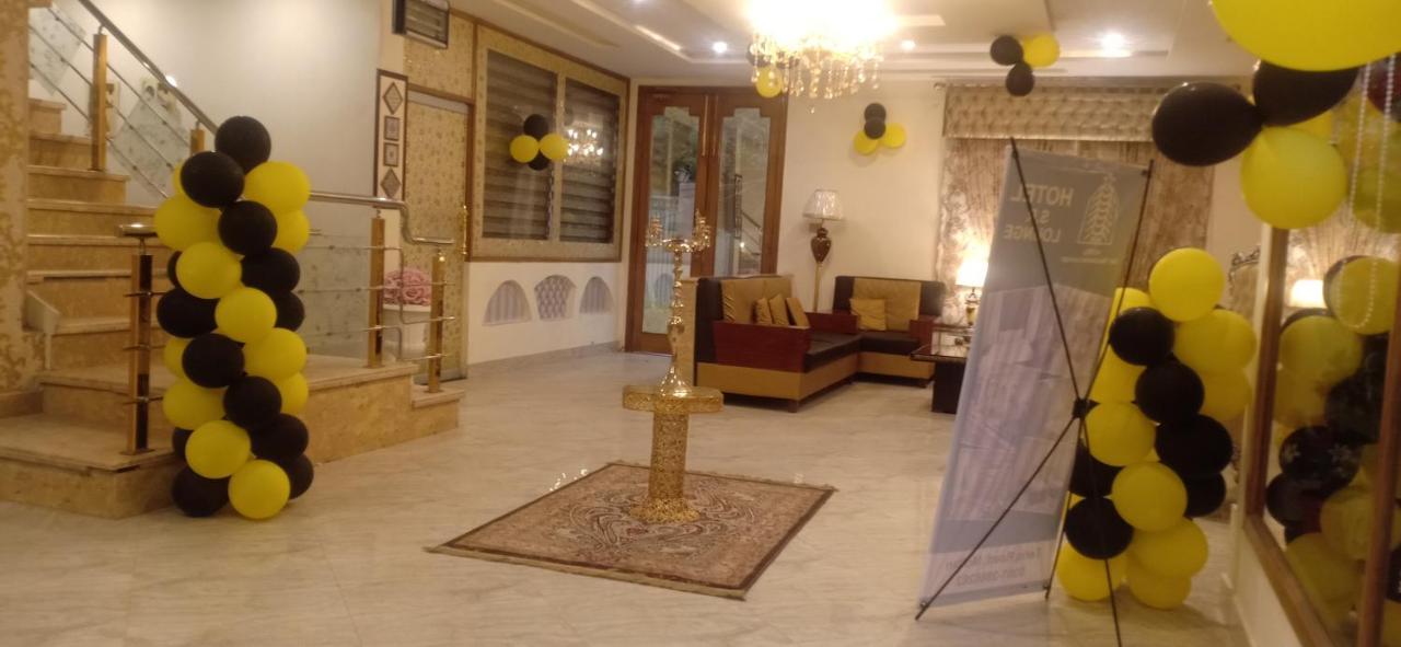 Hotel S.R. Lounge Мултан Экстерьер фото